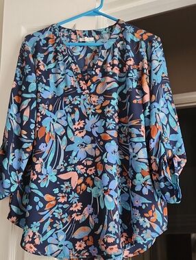 Maurices Navy Floral V-Neck Tunic with Blue & Coral Accents